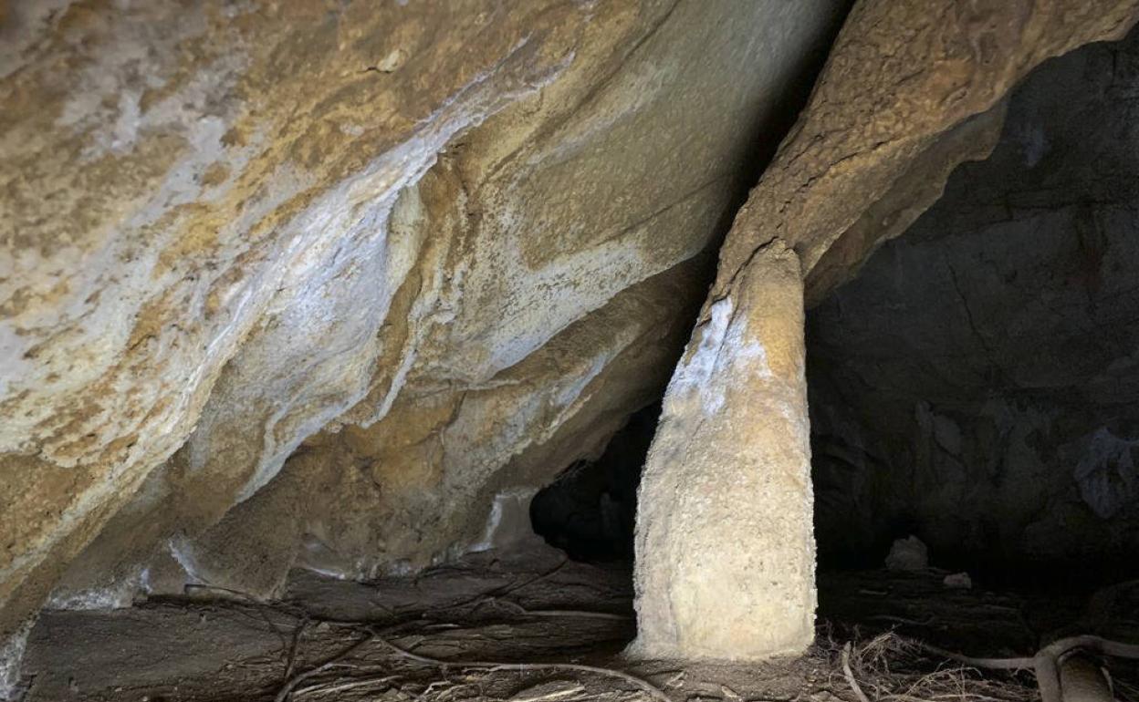 Las nuevas cuevas del Monte Castillo fueron descubiertas por un concejal