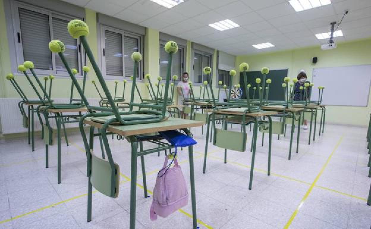 CCOO propone a Educación negociar la reducción de ratios y horas lectivas de docentes