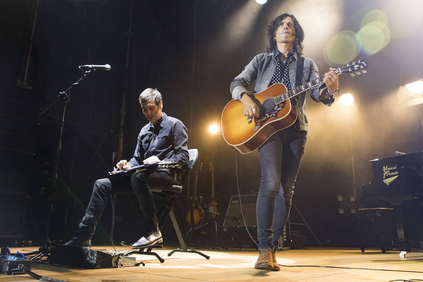 Fotos: La música de Rulo y la Contrabanda inunda la plaza