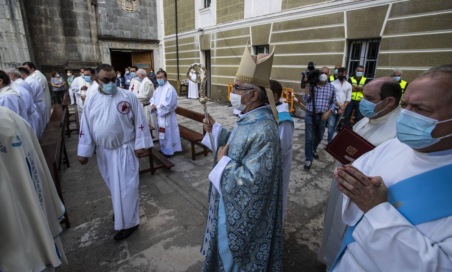 Fotos: Vuelve la vida al santuario de la Bien Aparecida