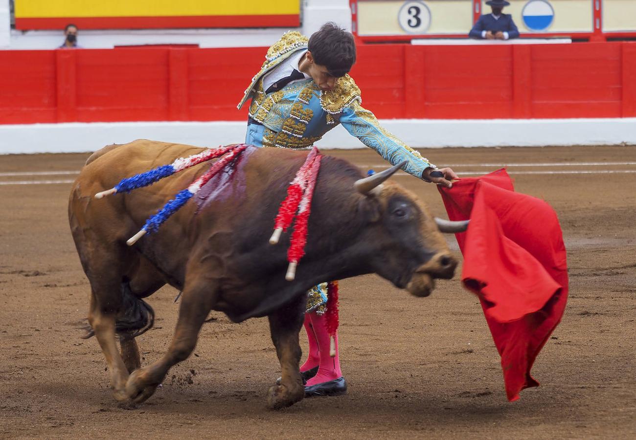 Los dos toreros se repartieron el título, el premio y la gloria