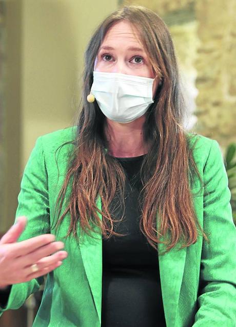 Imagen - Eva Sañudo, durante la mesa redonda 'La revolución silenciosa en el campo y en el mar'. 