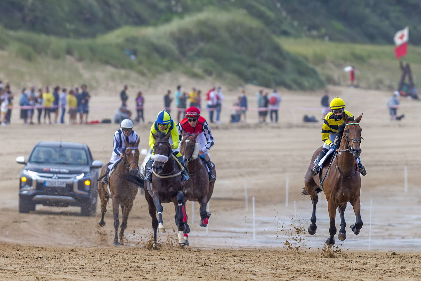 El cántabro sumó su décimo Gran Premio en la Playa de Loredo y también ganó la carrera de la Junta Vecinal. Sólo le superó Cristina Pérez en el Premio Gobierno de Cantabria