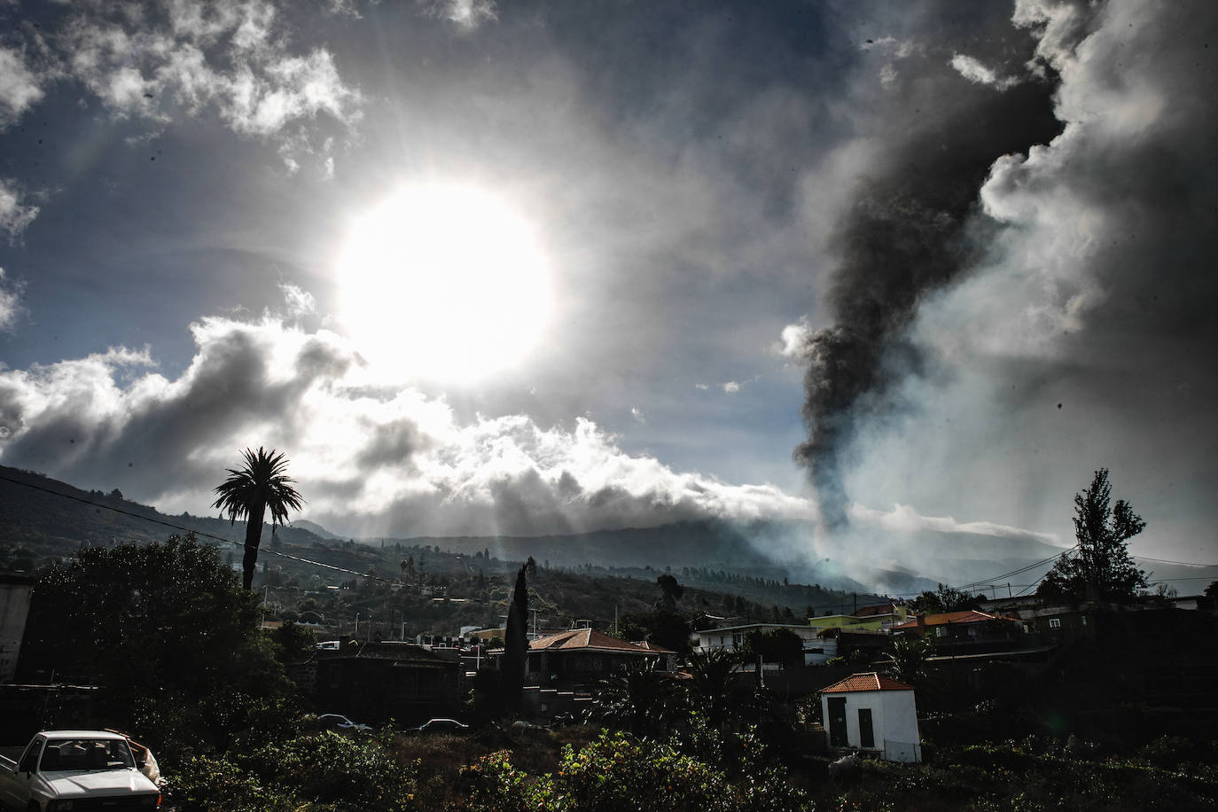 Fotos: Las espectaculares imágenes de la erupción del volcán en La Palma