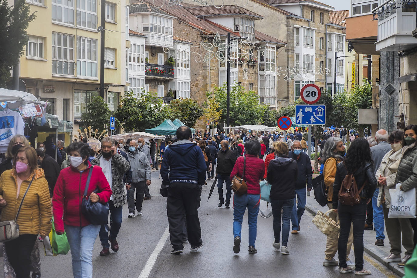 Fotos: Reinosa celebra San Mateo con la X Feria de Comercio y Artesanía