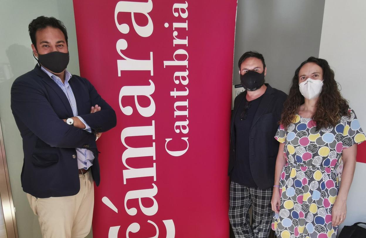 Jesús Tortosa, de la Cámara (izqda.), junto a portavoces de ClimateTrade. 