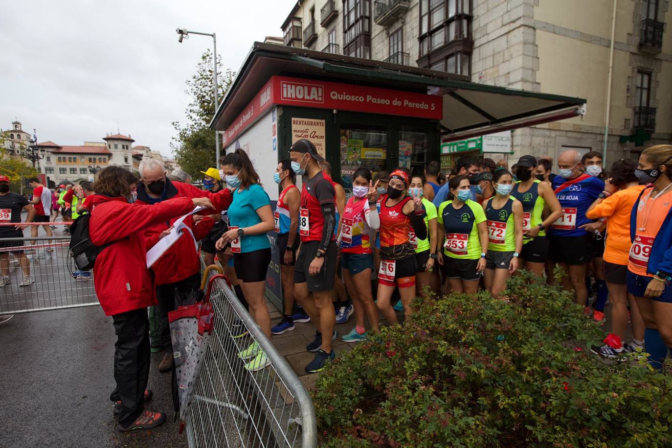 Fotos: Cientos de corredores acuden a la Media Maratón de Santander