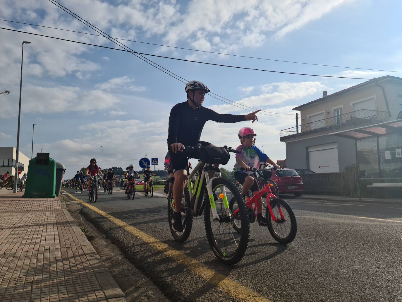 Fotos: Imágenes de la XXXVII edición del Día de la Bicicleta de Camargo