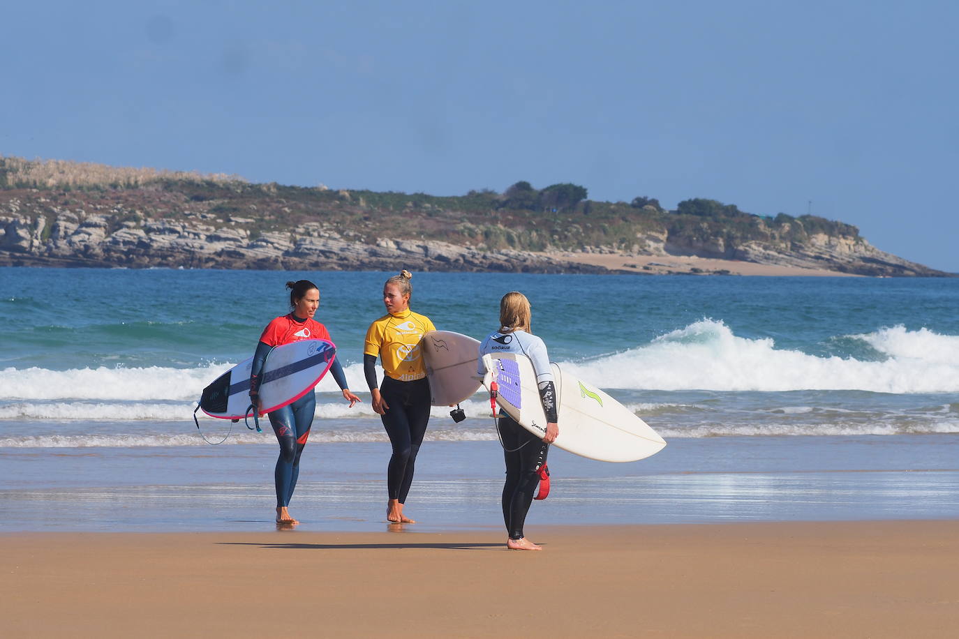 Fotos: Cantabria, llena de turistas por el puente de El Pilar