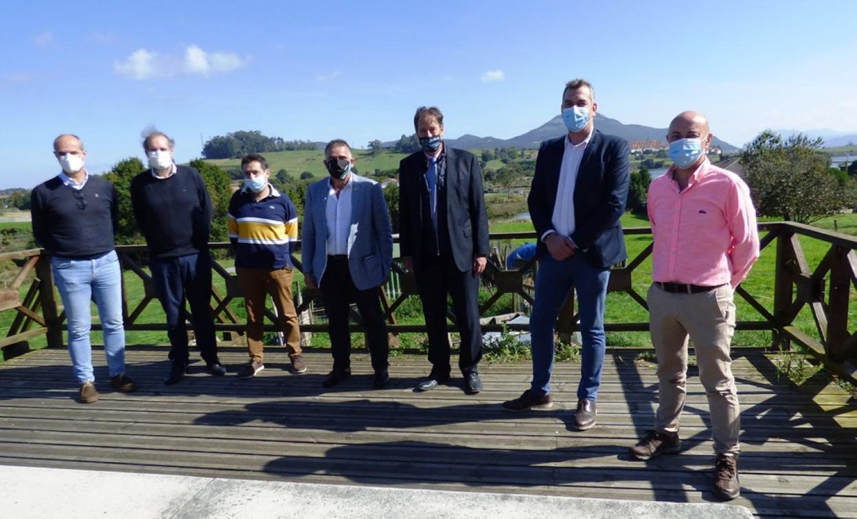 Francisco Sarabia, José Antonio Osorio, Fernando Palacio, Juan José Barruetabeña, José Luis Gochicoa, Sergio Abascal y Gumersindo Ranero. DM