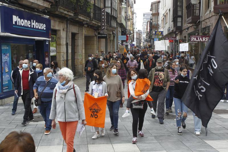 Fotos: Concentración y manifestación contra los eólicos