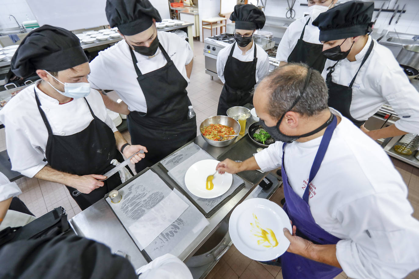 Fotos: Las Olimpiadas CantabriaSkills llegan la la cocina