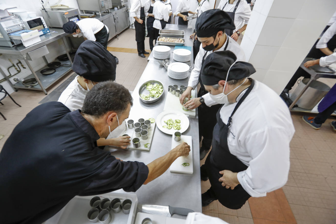 Fotos: Las Olimpiadas CantabriaSkills llegan la la cocina