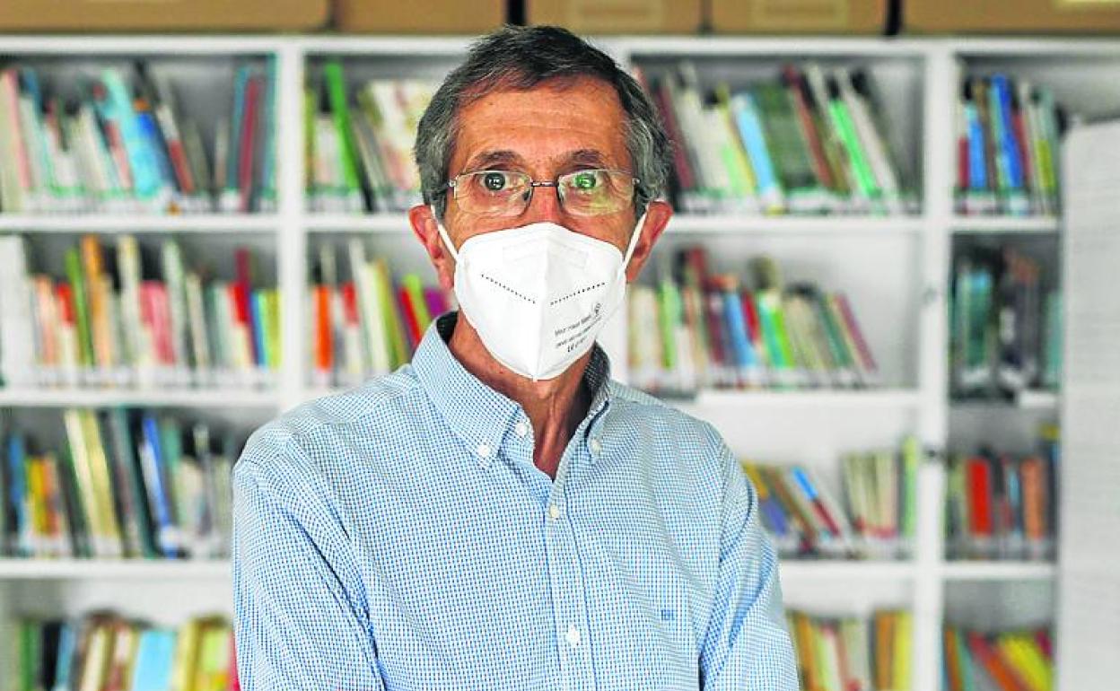 José Antonio Sánchez Raba, ayer, en el colegio Cisneros. 