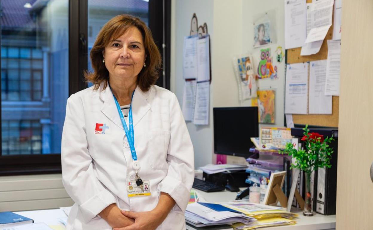 Yolanda Jubete es doctora en Medicina y Cirugía por la Universidad de Cantabria y especialista en Ginecología y Obstetricia. 