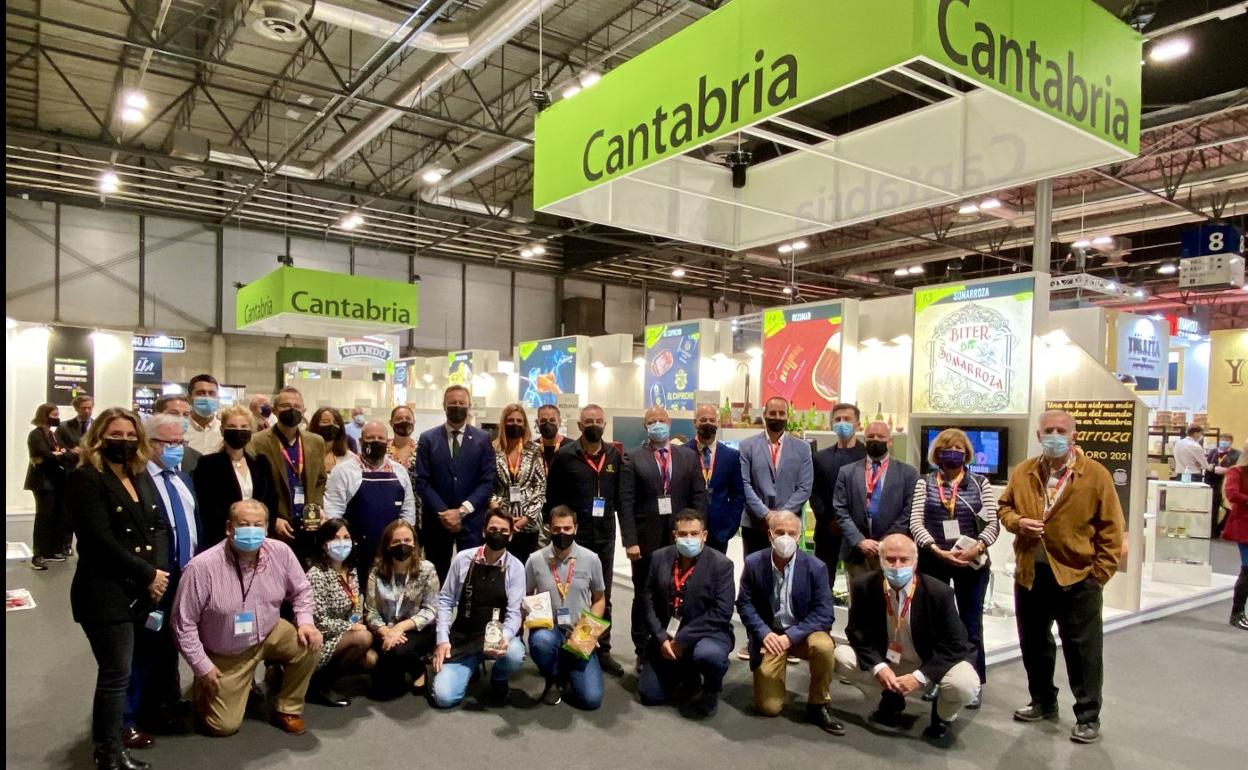 Delegación cántabra, prácticamente al completo. 