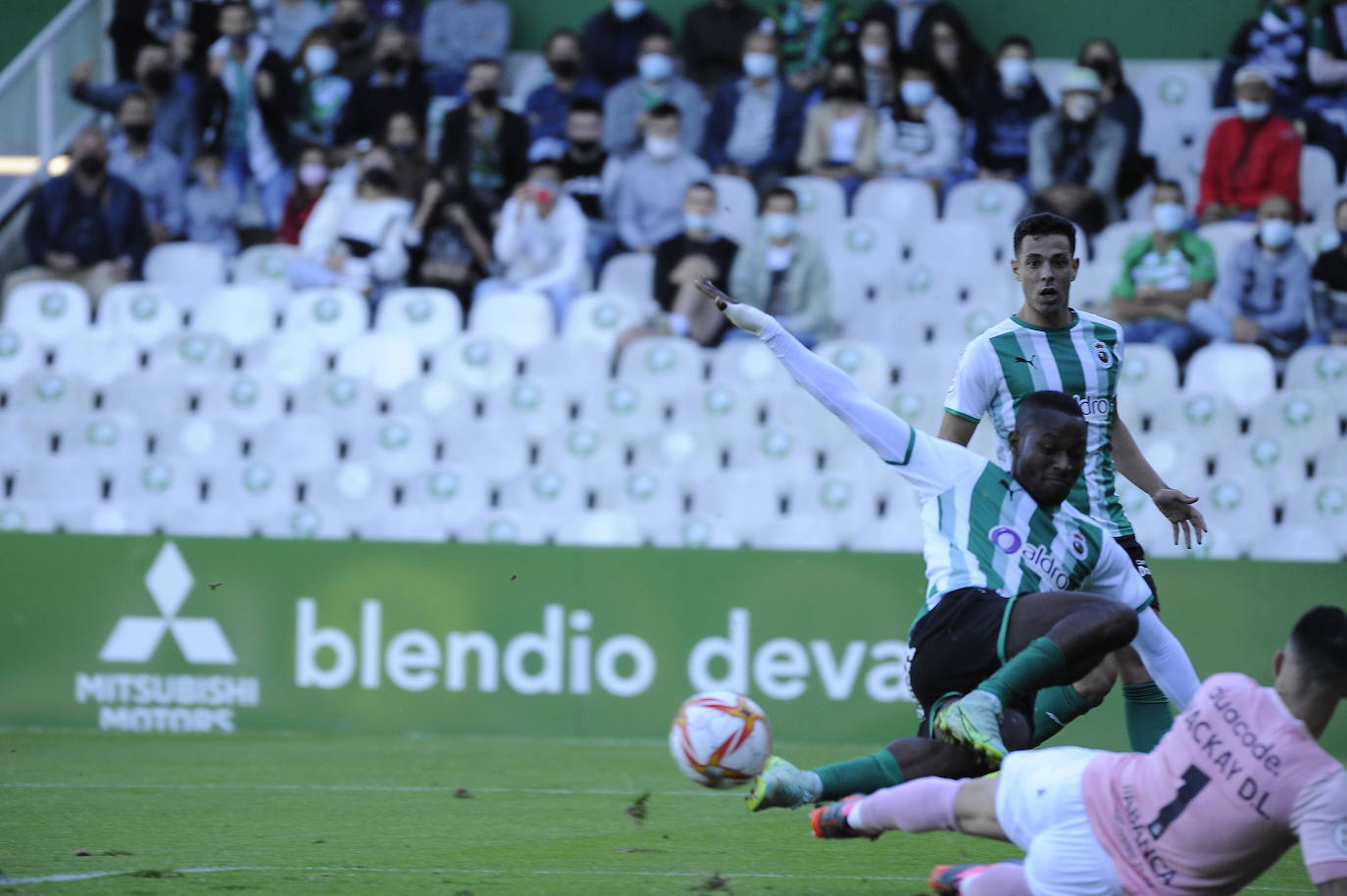 Fotos: Las imágenes del Racing-Deportivo