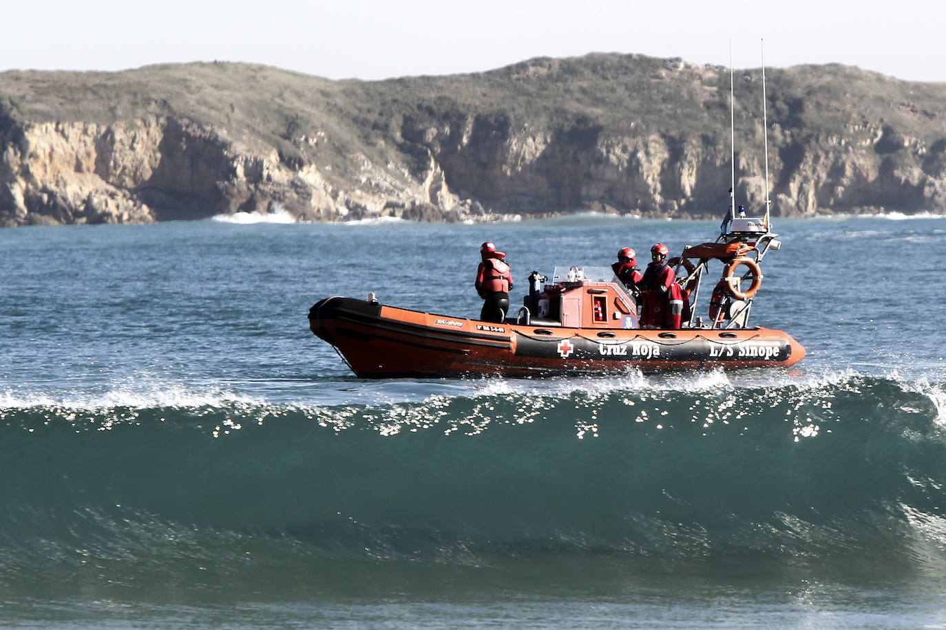 Fotos: Simulacro de actuación ante una posible contaminación marina accidental en la playa de La Concha