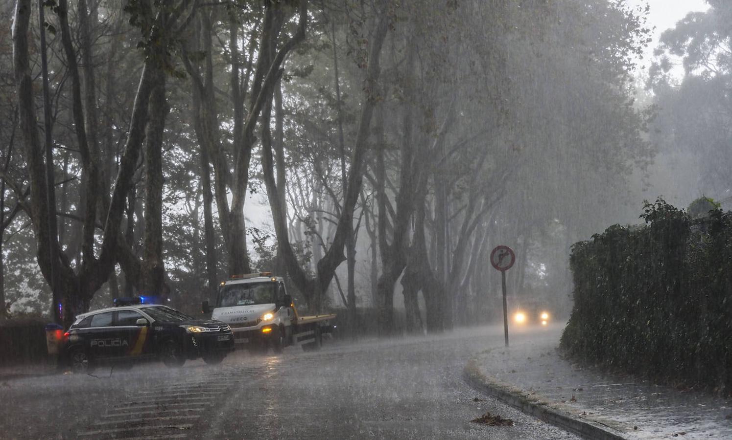 El tráfico y los negocios del entorno, los más afectados por las precipitaciones.