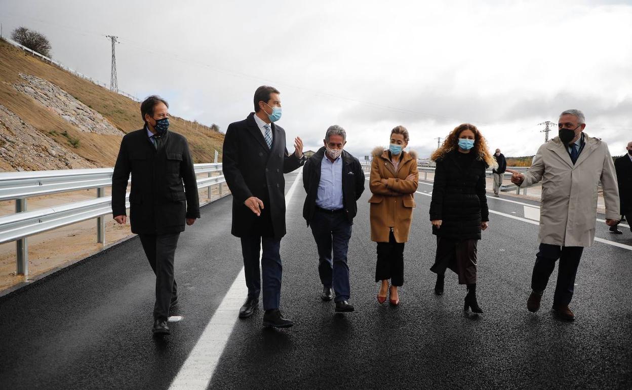 Entran en servicio 12 nuevos kilómetros de la A-73: «Esta autovía va a ser una realidad»