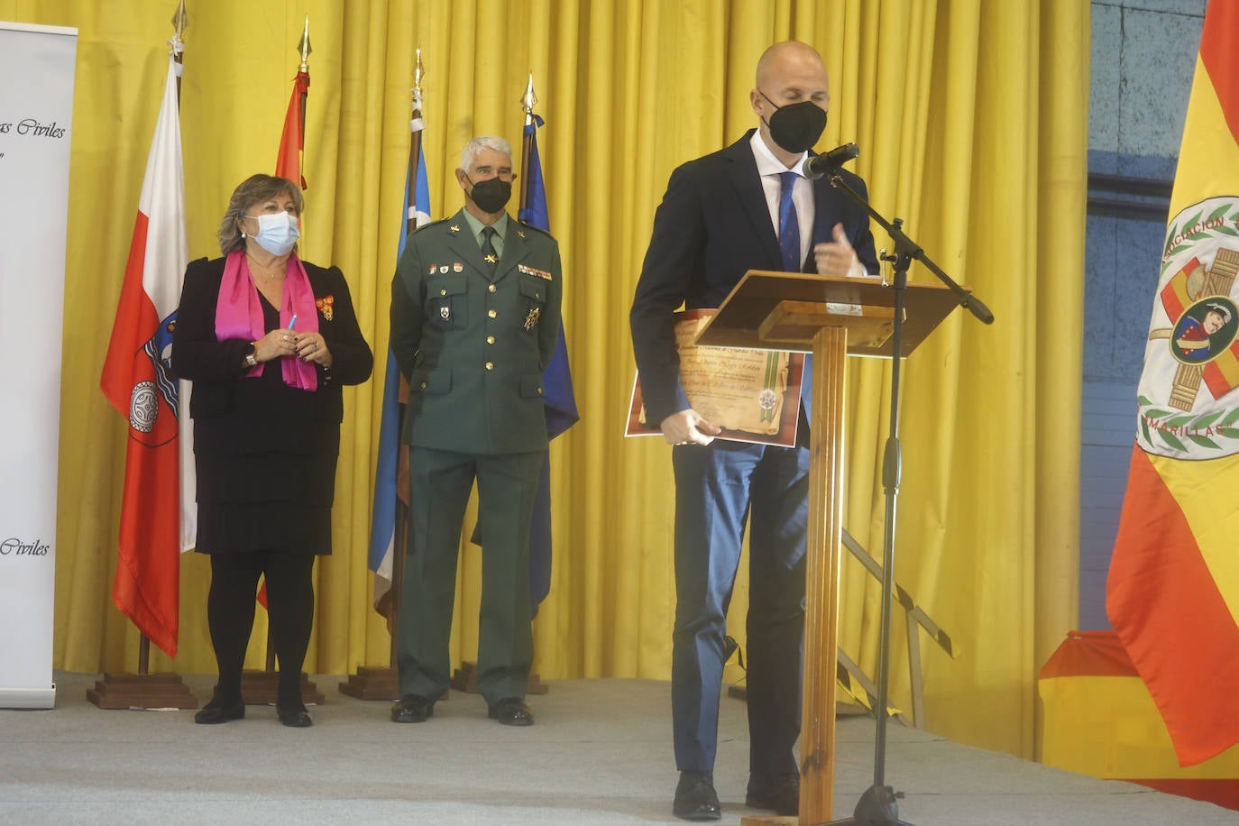 Fotos: El Astillero apela a la «unidad» en el homenaje a las víctimas del terrorismo