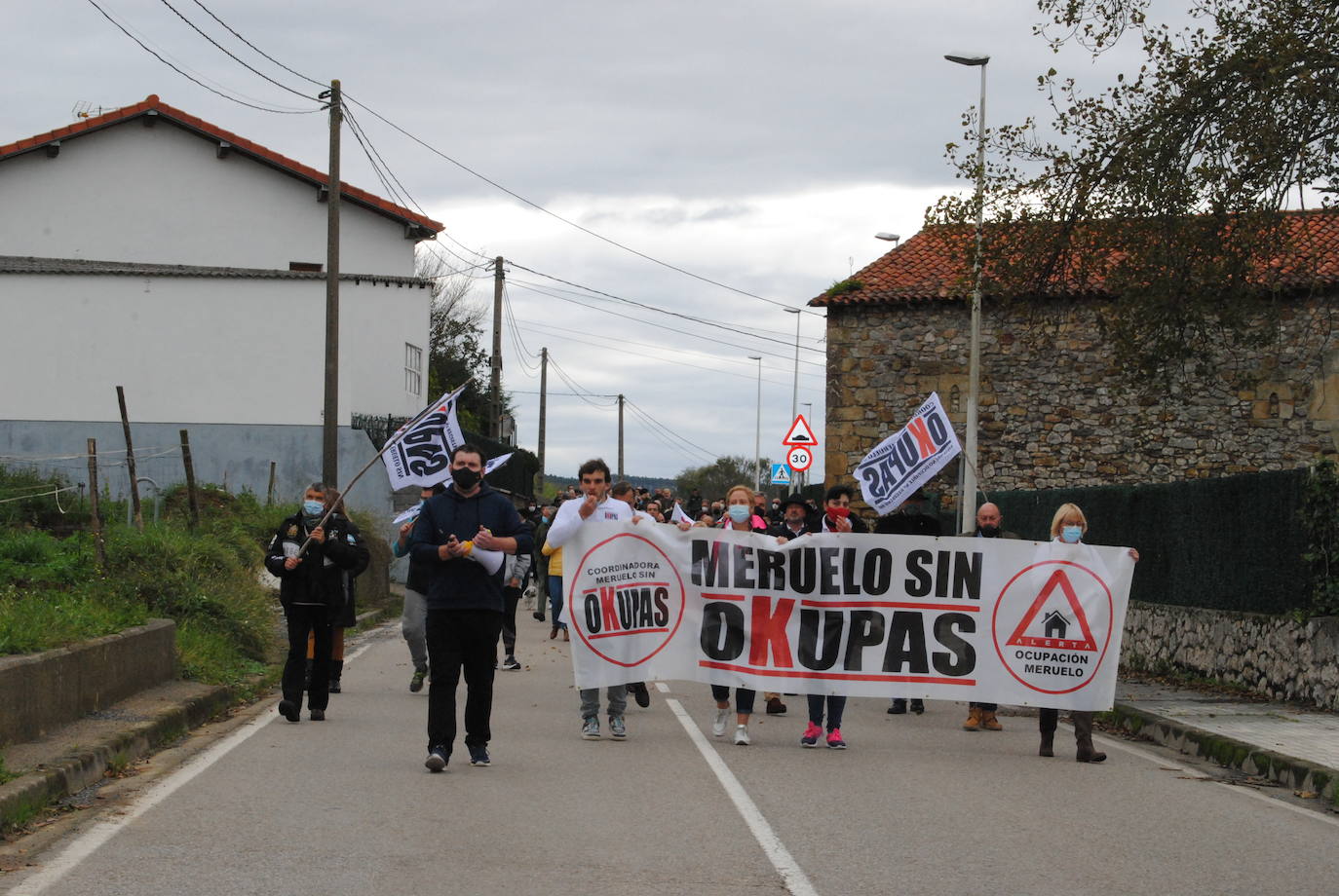 Fotos: Meruelo vuelve a las calles para protestar contras los okupas