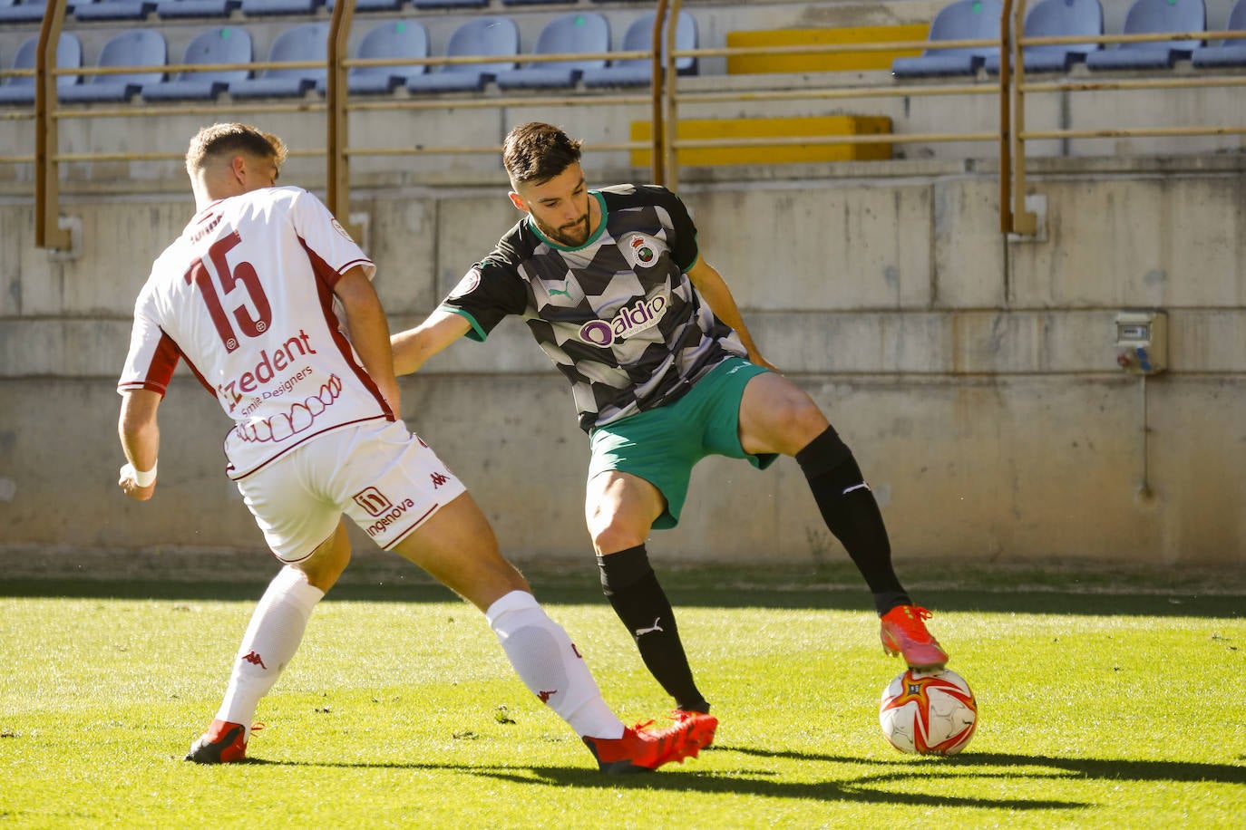 Fotos: Las mejores imágenes del Cultural Leonesa-Racing