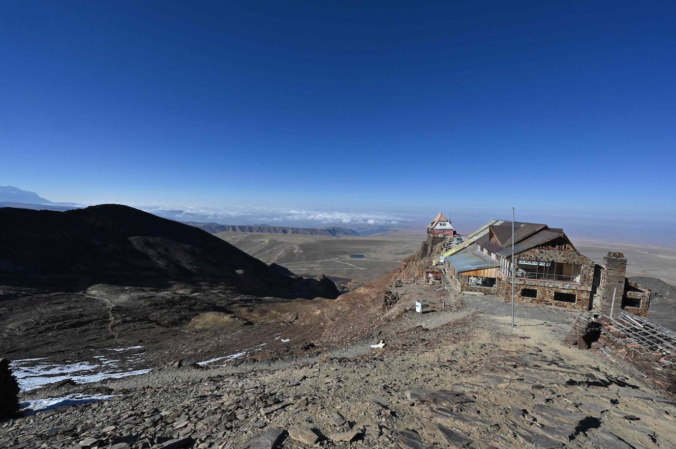 En 2009, las pistas de esta instalación de los andes bolivianos se transformaron en el testimonio aterrador del avance acelerado del cambio climático.