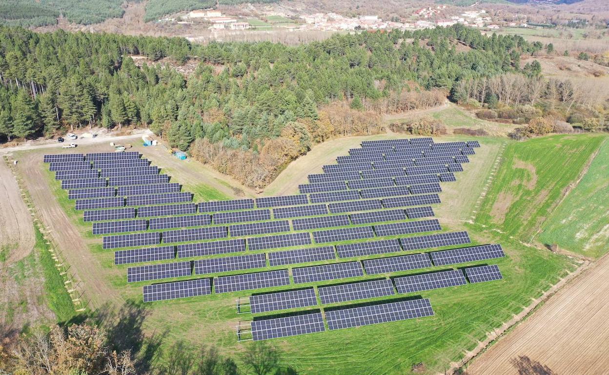 Parque fotovoltaico de La Lamilla, instalado en el municipio de Valderredible.