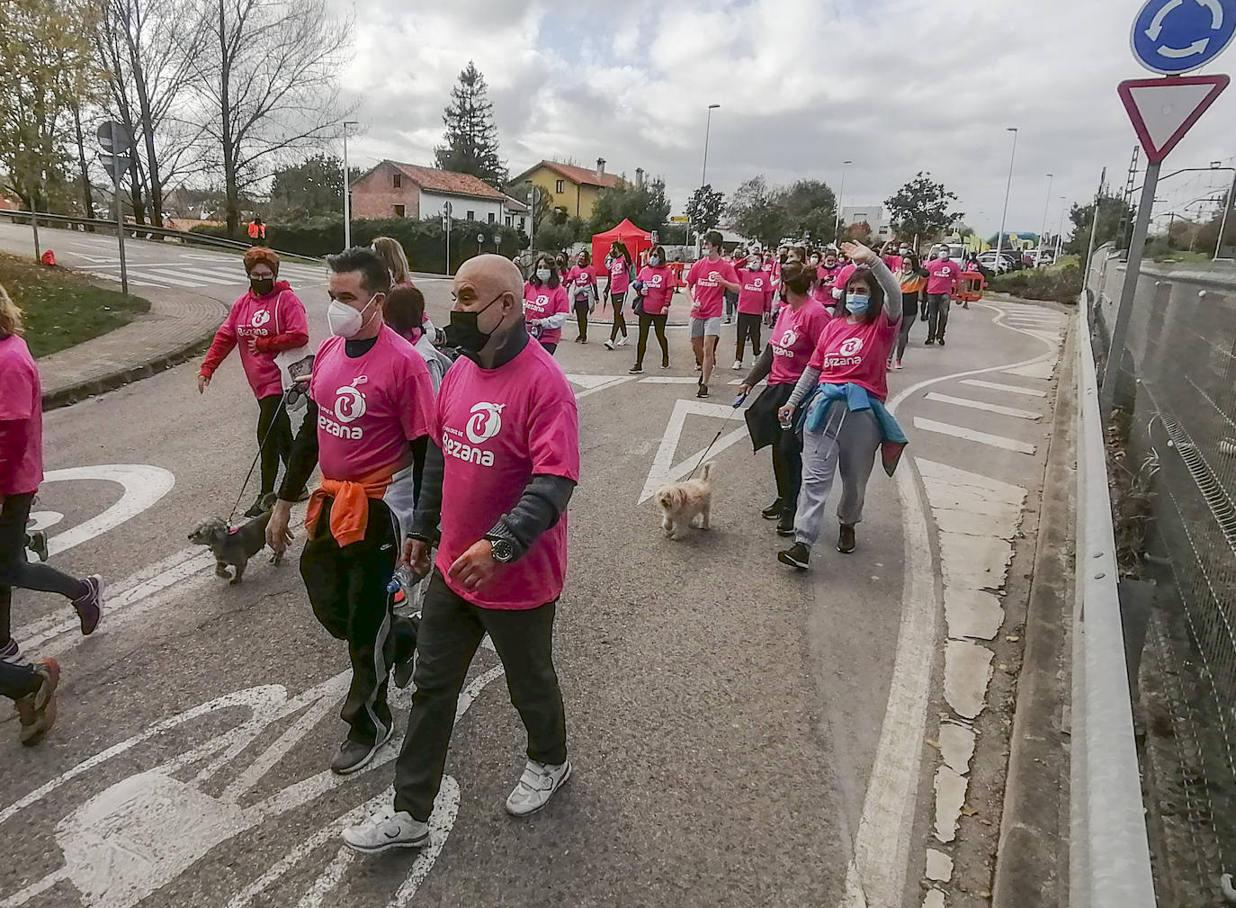 Fotos: Bezana, en marcha contra el cáncer
