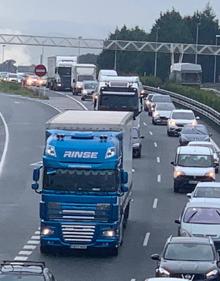 Imagen secundaria 2 - Dos accidentes en Gornazo en ambos sentidos han atascado la autovía durante más de dos horas