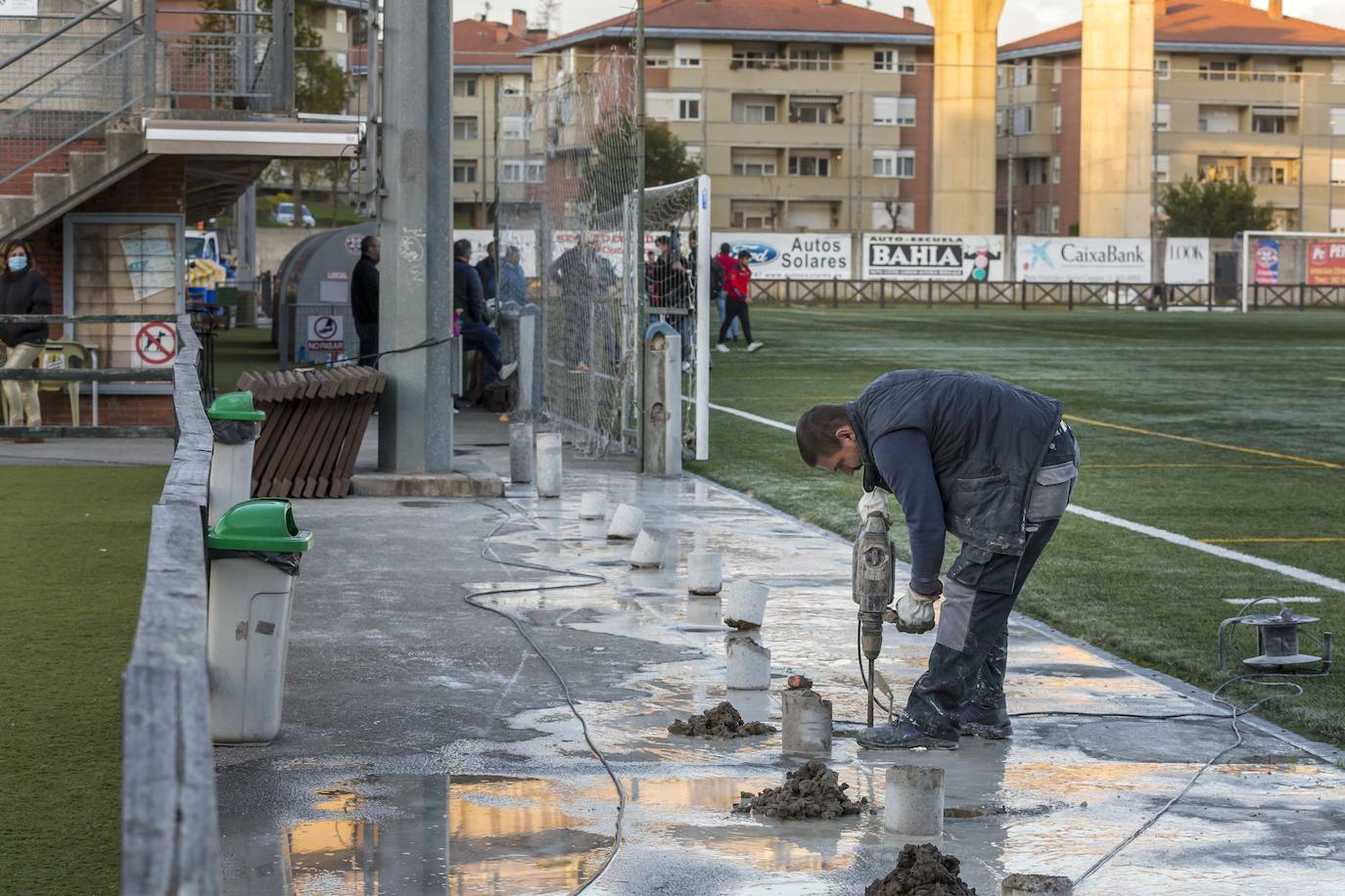 Fotos: Los jugadores del Solares celebran su emparejamiento con el Espanyol