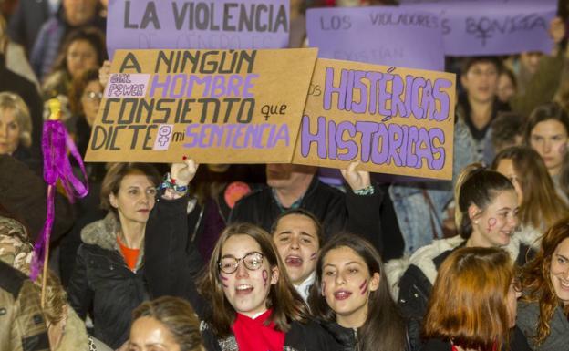 Los ayuntamientos programan sus actos con motivo del 25N