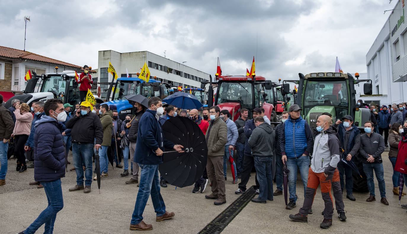 Fotos: Tractorada en Renedo