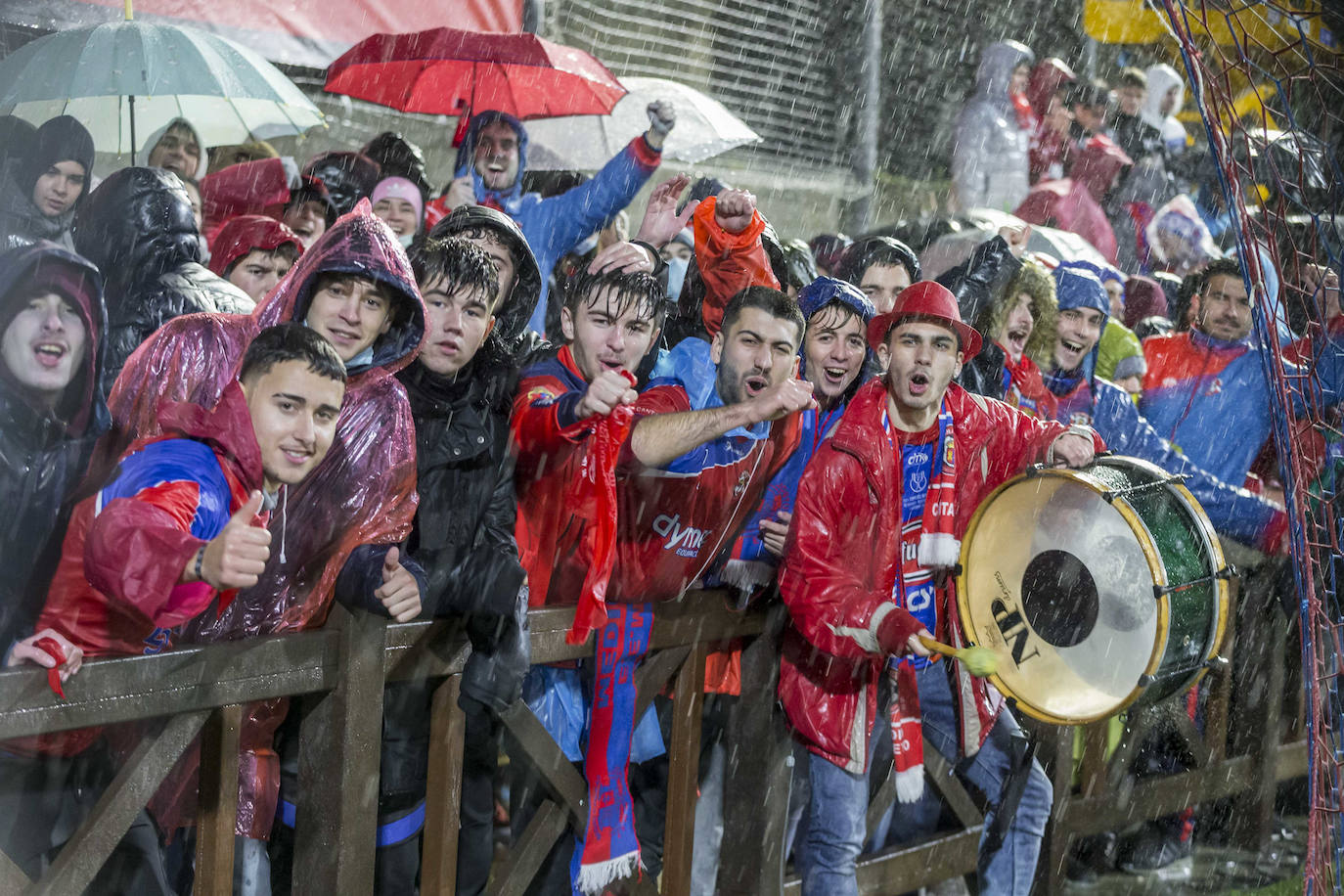 Fotos: Imágenes del partido Solares-Espanyol