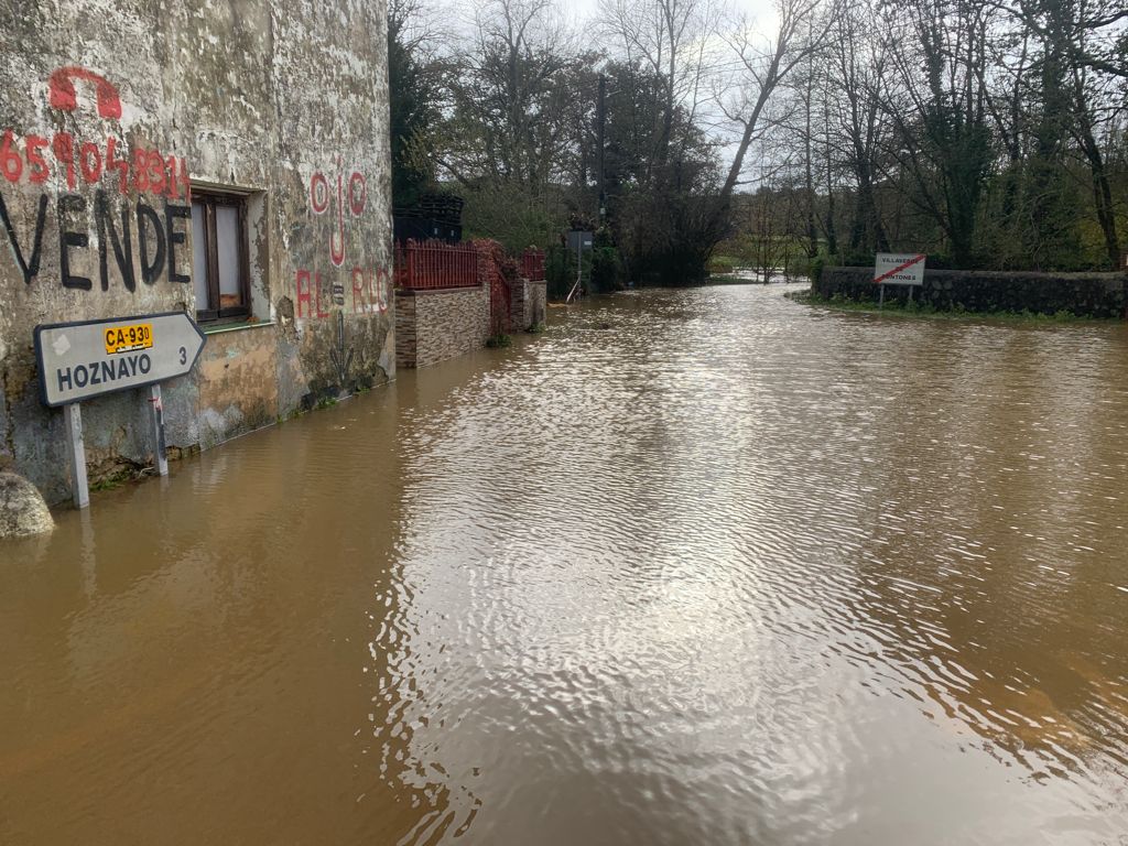 Fotos: Domingo de incidencias en Cantabria por el mal tiempo