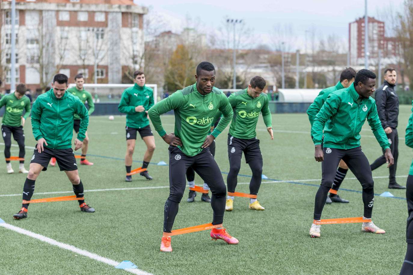 Fotos: Entrenamiento del Racing para preparar el choque ante el Rayo Majadahonda