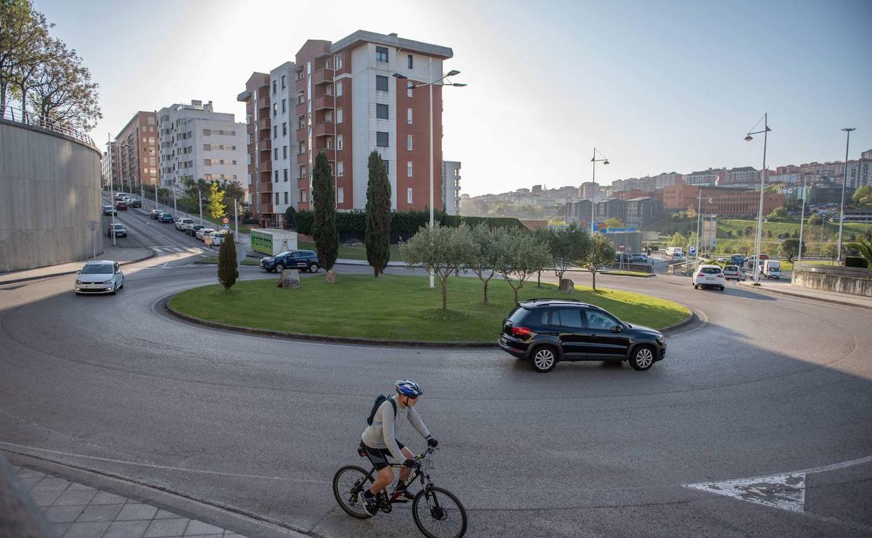 Entrada a la calle Ernest Lluch desde la S-20.