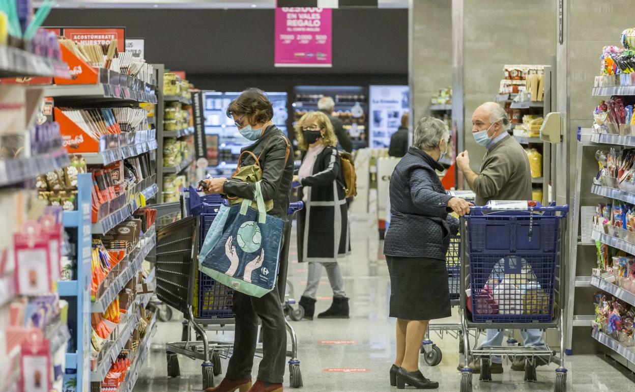 Los precios siguen tensionando las economías domésticas.