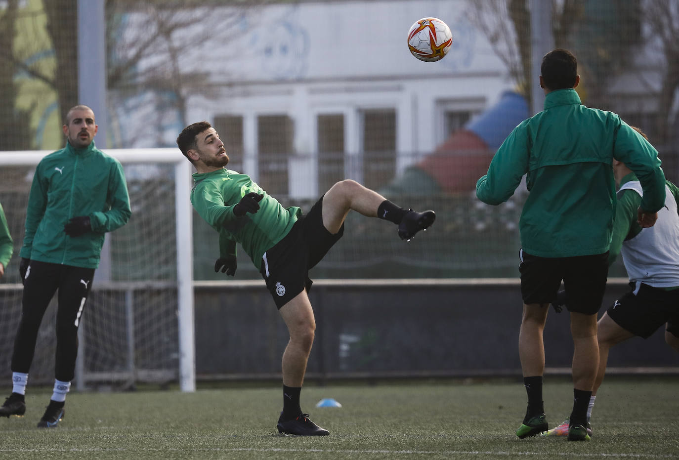 Fotos: El Racing prepara su partido ante el Extremadura