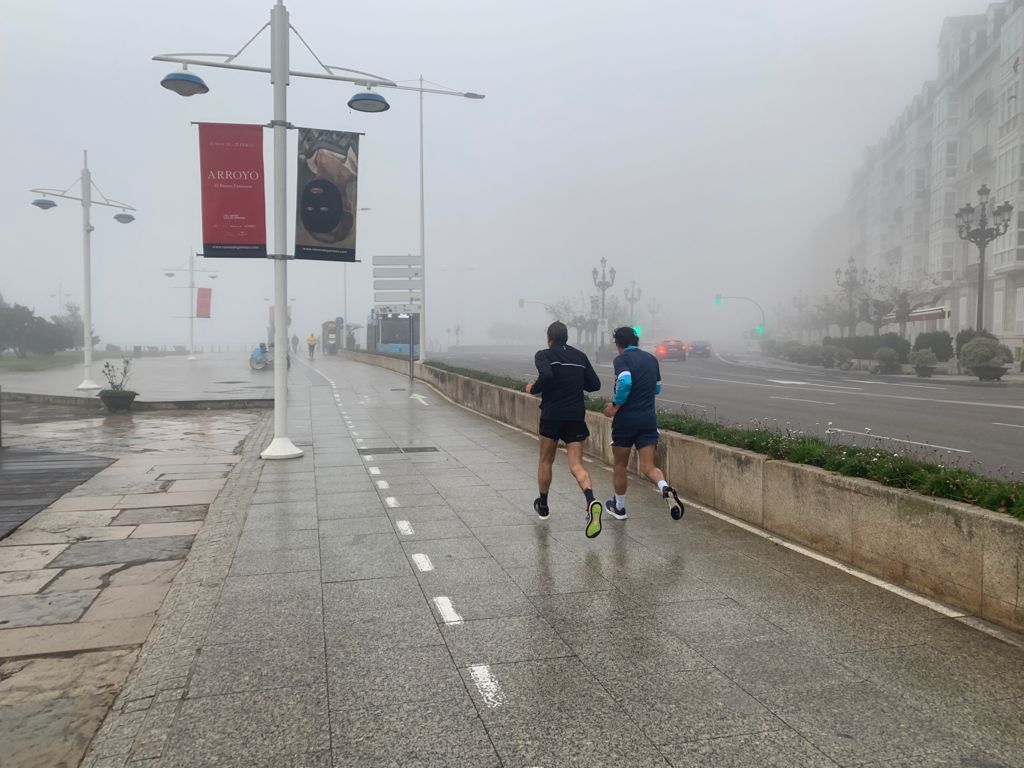 Fotos: La niebla en el amanecer de Santander