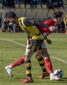 Imagen secundaria 2 - El Cayón se lleva el derbi de los necesitados