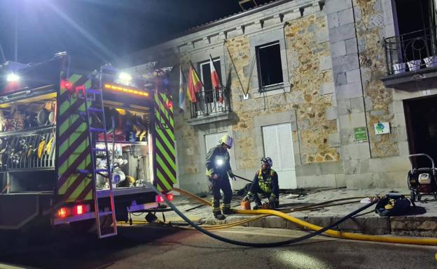 Un incendio en el Ayuntamiento de Soba provoca daños en la primera planta