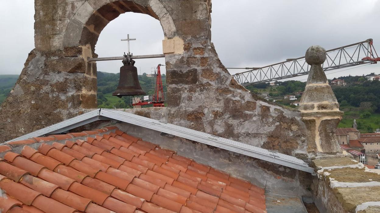 Vista de la nueva cubierta de la iglesia de Santa María de la Asunción. 