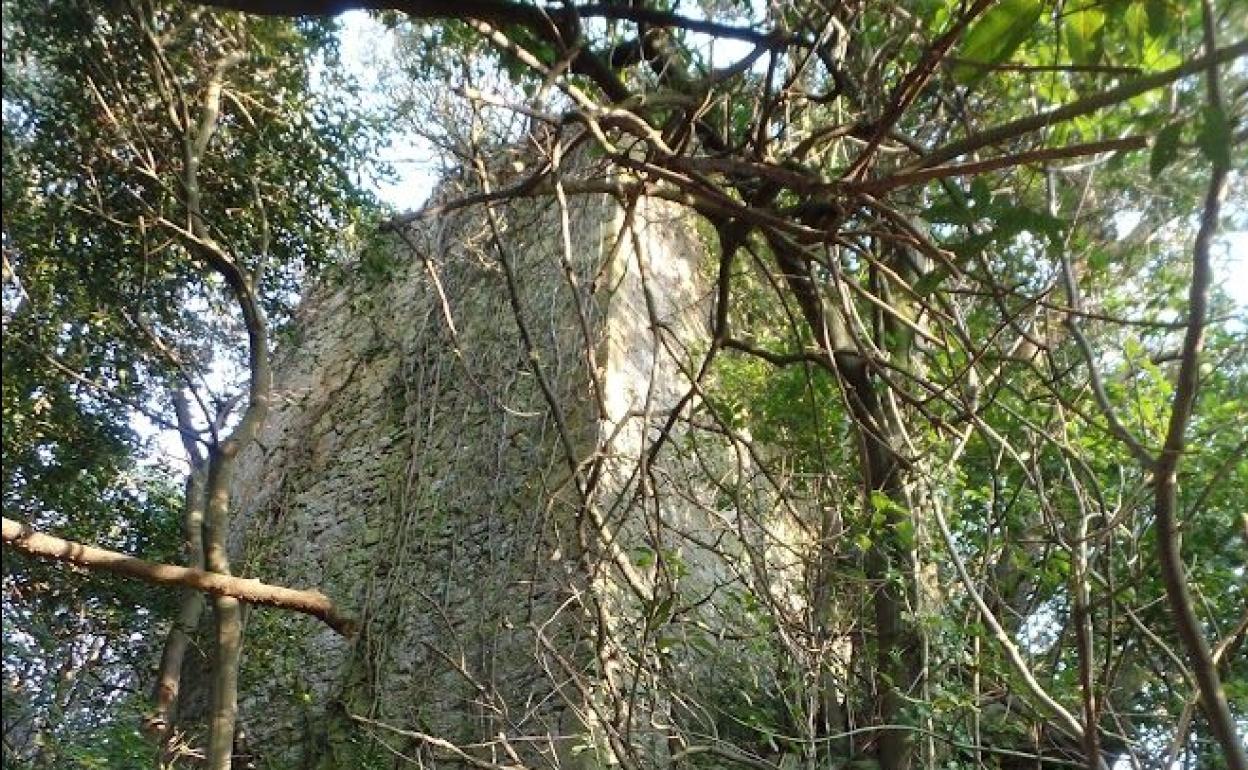 Estado actual de la parte de la torre que sigue en pie.