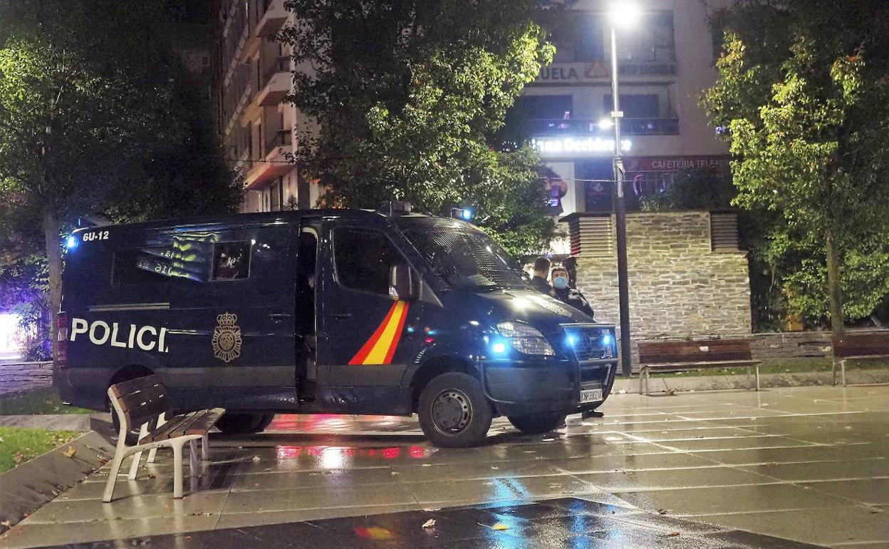 Detenido un joven en Nochebuena en el Río de la Pila por agresión con una botella