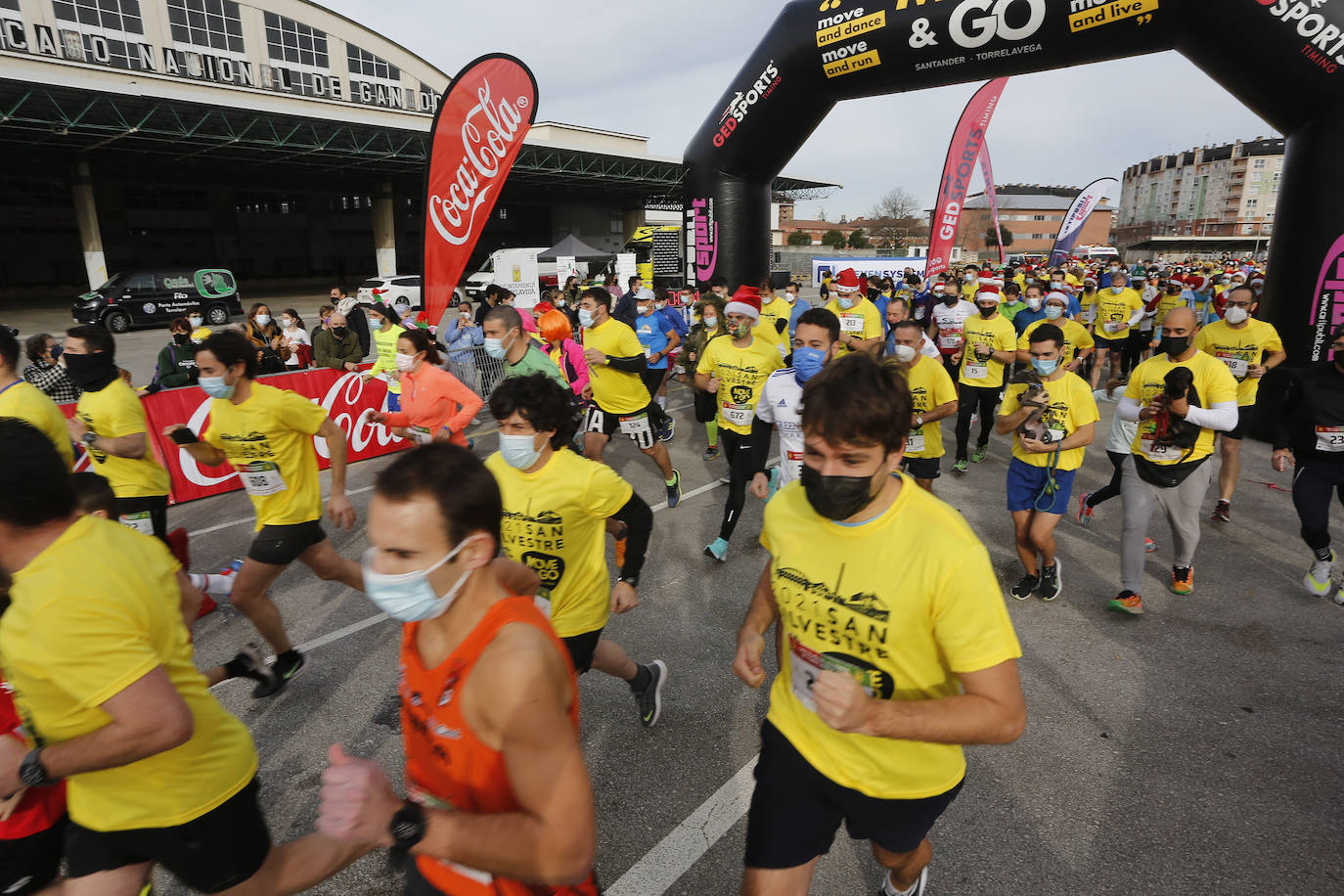 Fotos: Así ha transcurrido la San Silvestre de Torrelavega para recaudar alimentos para Cruz Roja