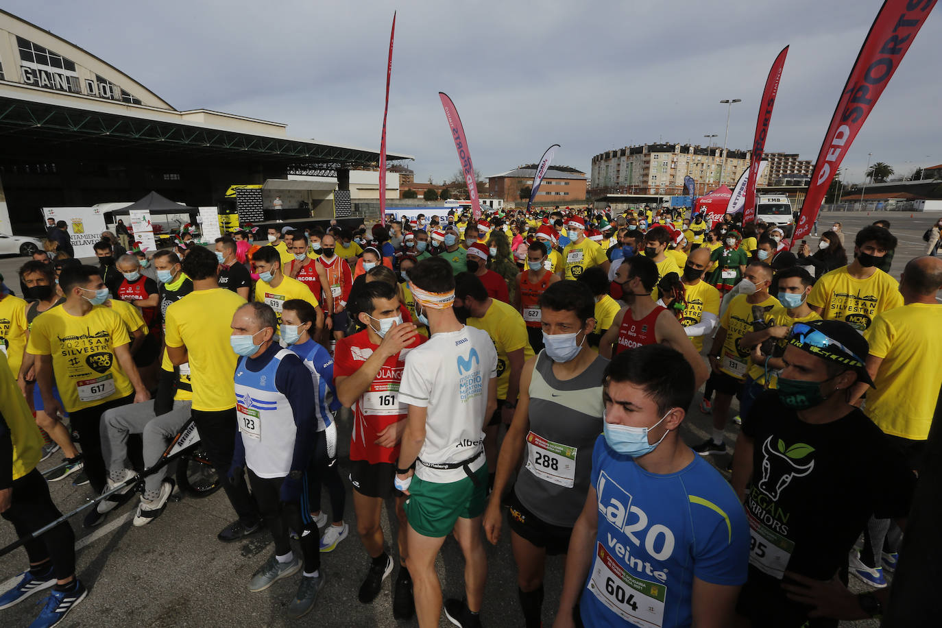 Fotos: Así ha transcurrido la San Silvestre de Torrelavega para recaudar alimentos para Cruz Roja