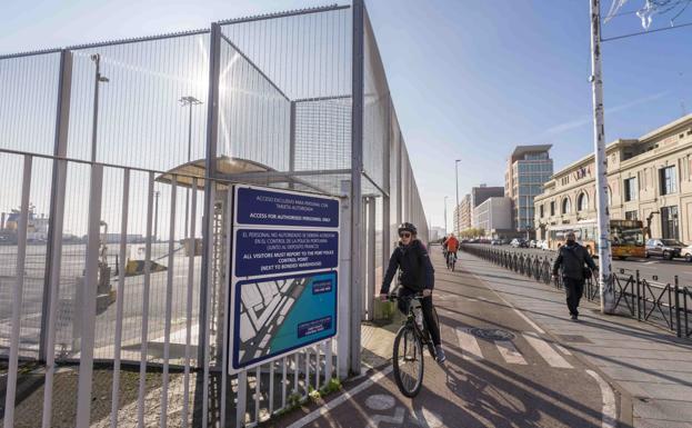 Mafias organizadas controlan el tráfico de polizones en el Puerto de Santander