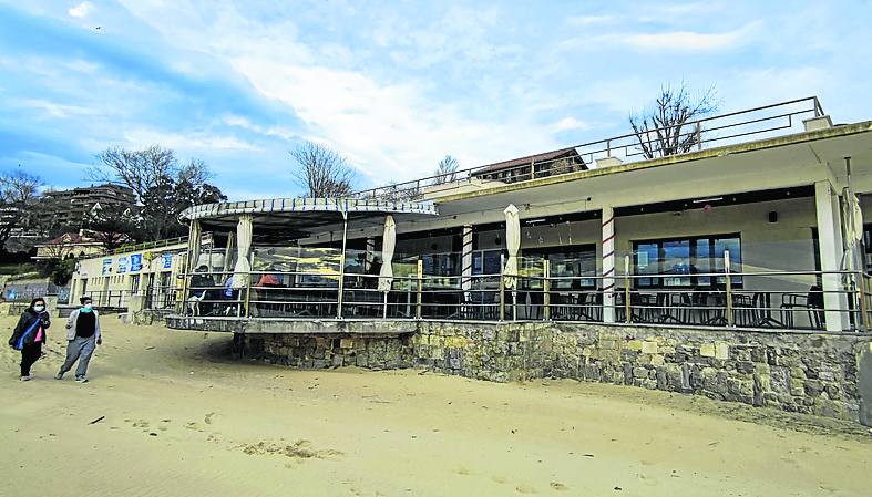 Restaurante Balneario La Magdalena. Tras el cierre de La Horadada, el establecimiento hostelero se trasladó a este edificio, a pocos metros.